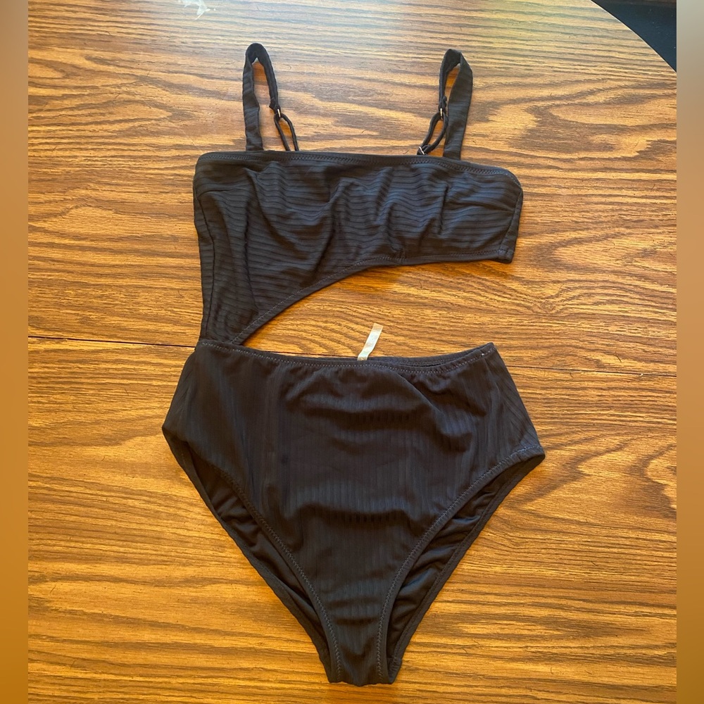 Swim suit
